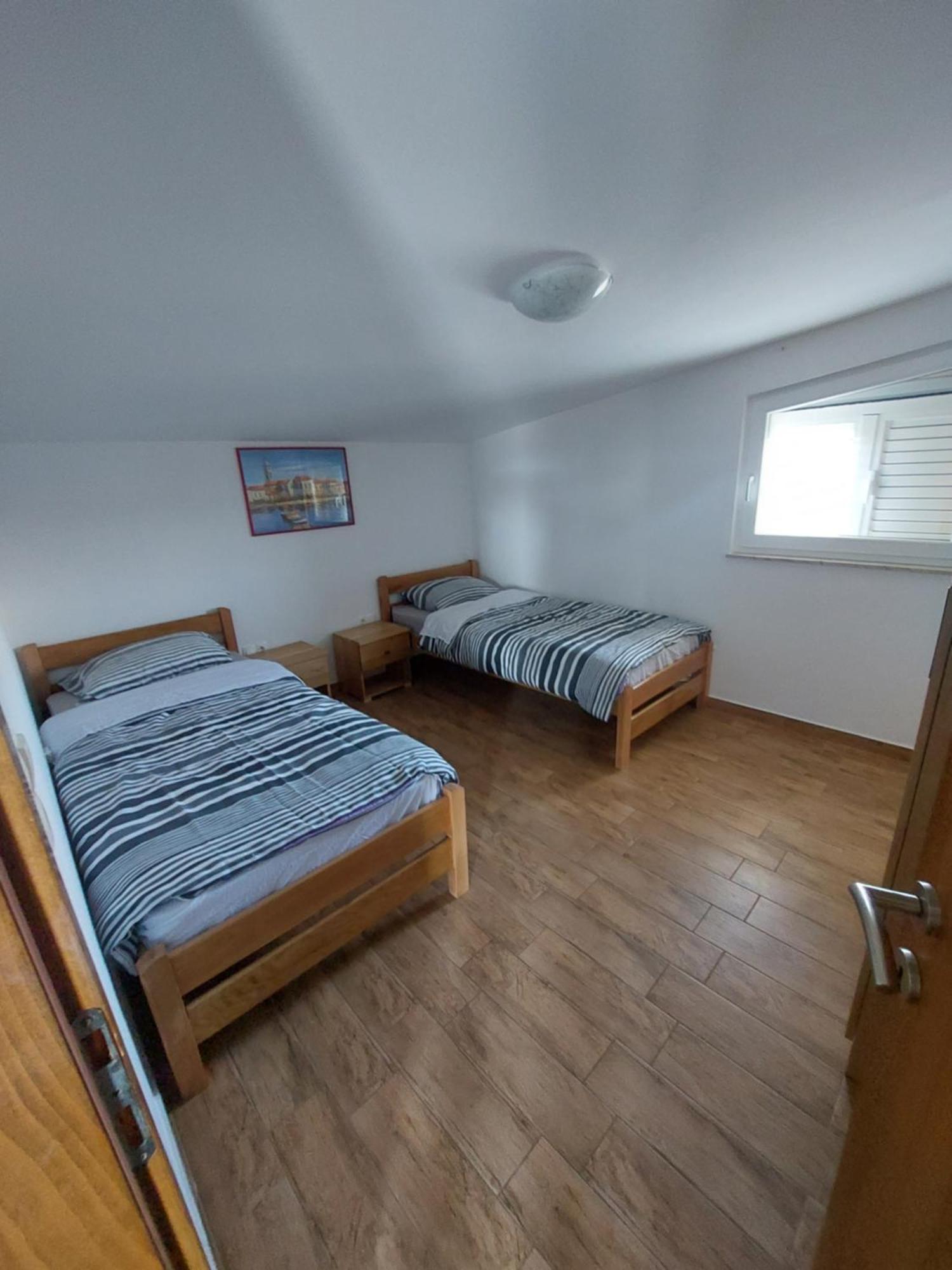 Apartman Nella Biograd Na Moru Bagian luar foto
