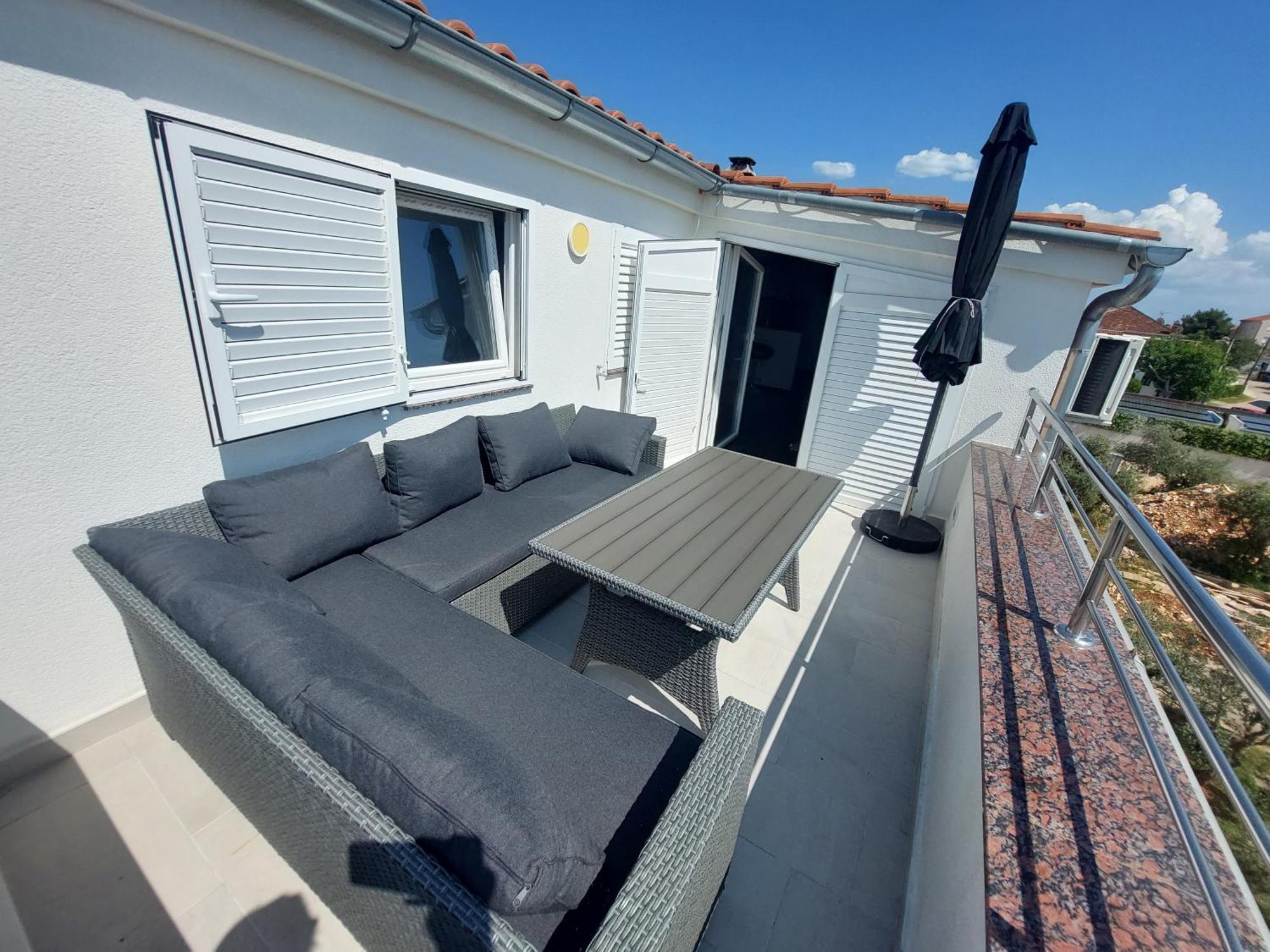 Apartman Nella Biograd Na Moru Bagian luar foto